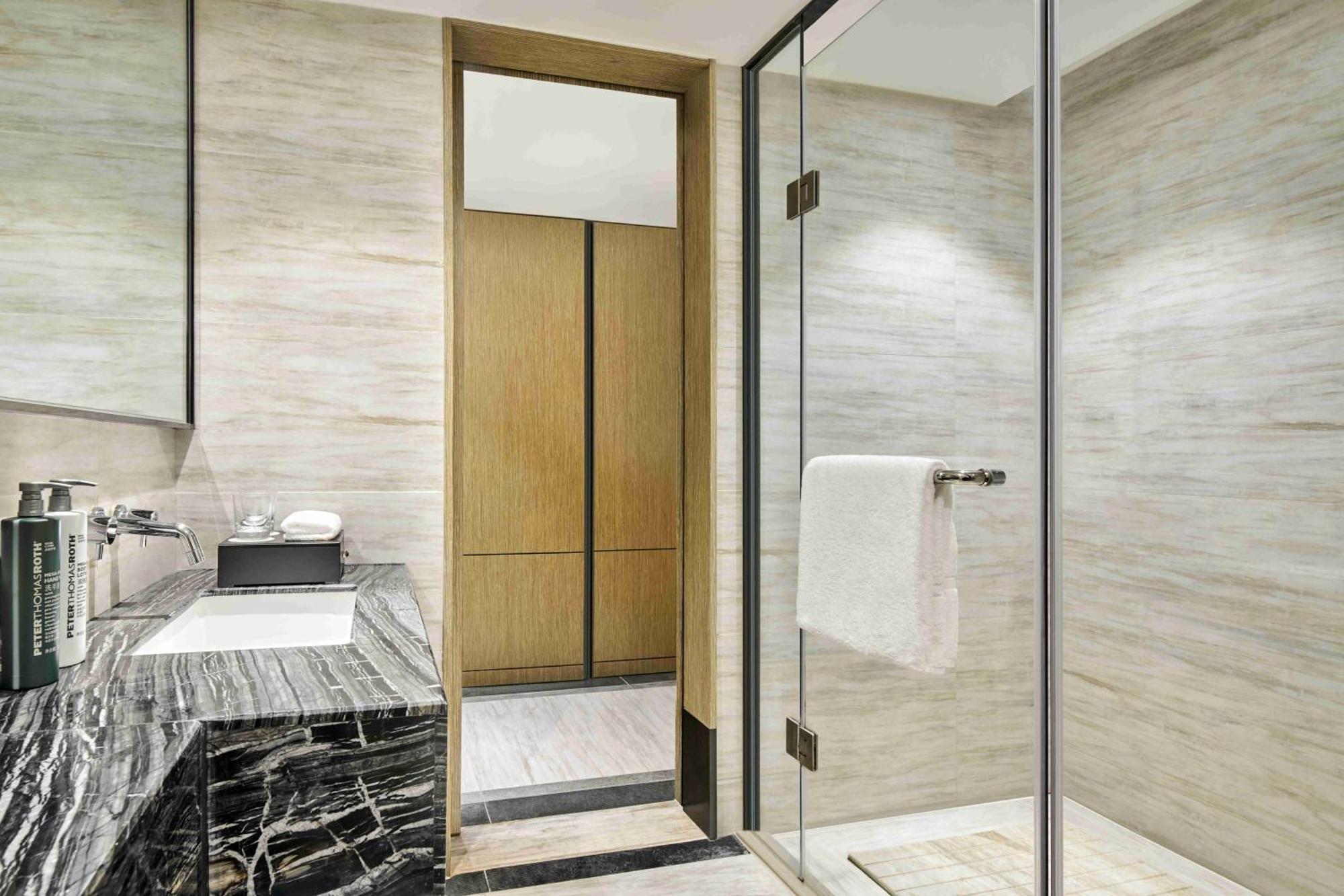 Hilton Garden Inn Wuhan Hankou Exterior foto
